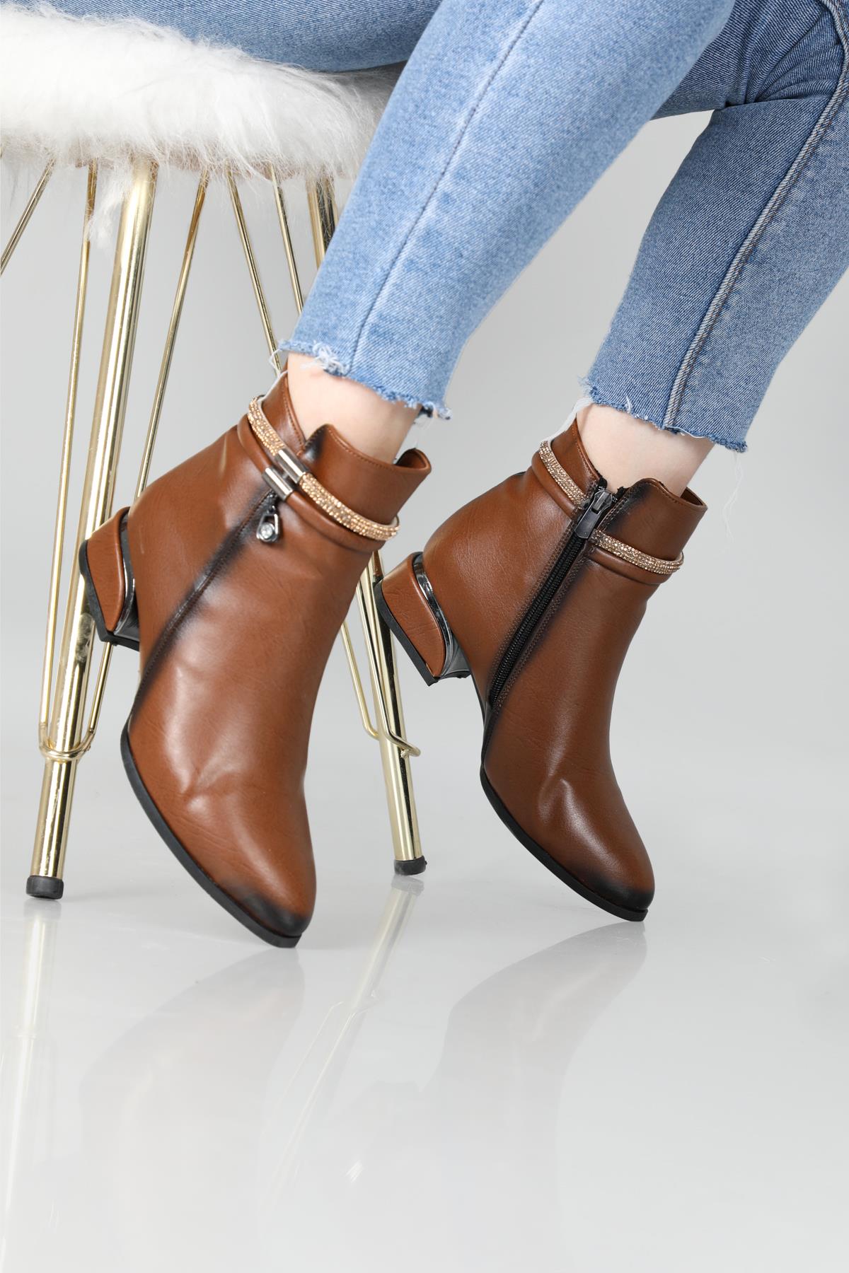 Taşlı Alçak Topuklu Taba Kadın Bot E-603 Kadın Günlük Conford Bot Carla Bella My Bella E-603 Taşlı Toka 22K