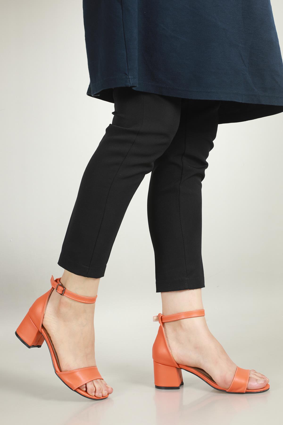 Tekbant Topuklu Turuncu Kadın Sandalet 4000 Kadın Topuklu Sandalet Carla Bella 27444551