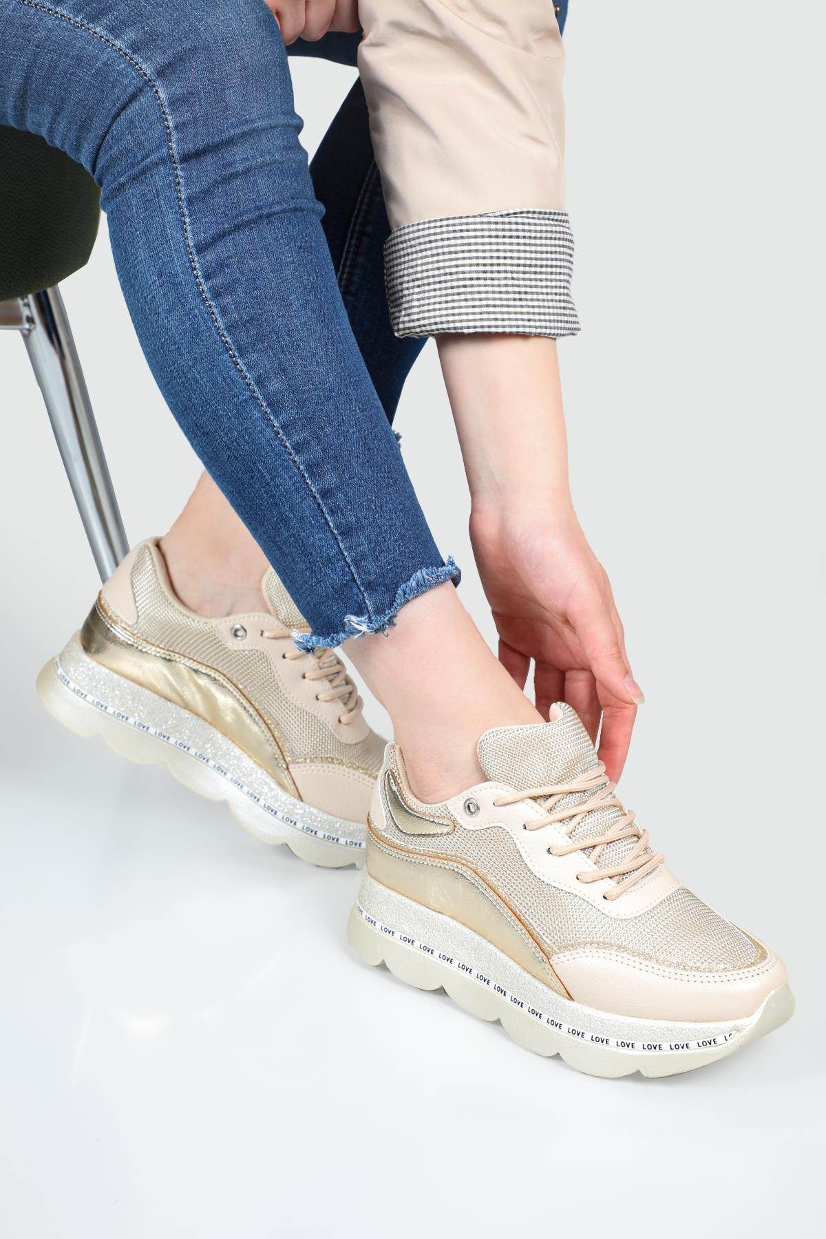 Yüksek Tabanlı Rahat Nefes Alır Bej Kadın Spor Ayakkabı 103 Kadın Günlük Spor Ayakkabı FLET FLET 103 Spor 22Y