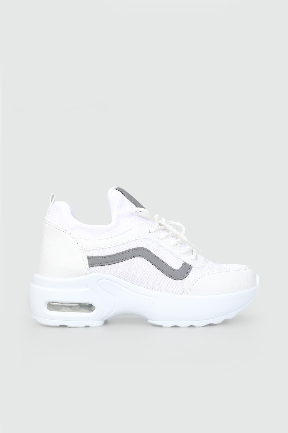 Yüksek Tabanlı Rahat Nefes Alır Beyaz Kadın Spor Ayakkabı 121 Kadın Günlük Spor Ayakkabı FLET FLET 121 Spor 22Y