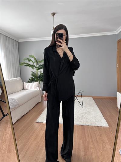  Katina Siyah Takım