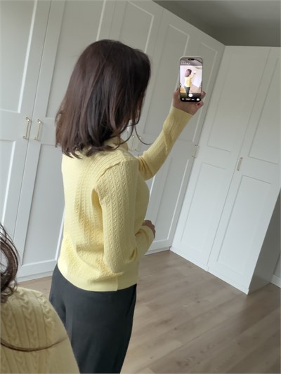  Örgü Model Sarı Renk Polo Yaka Triko