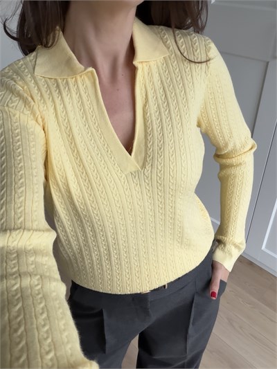  Örgü Model Sarı Renk Polo Yaka Triko