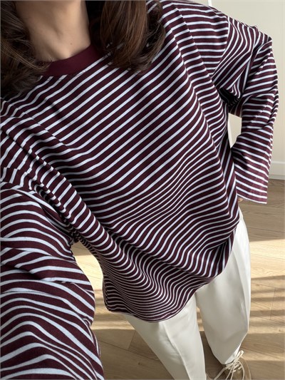Arkası Yazı Baskılı Bordo Mavi Çizgili Sweatshirt 