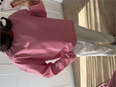 Arkası Yazı Baskılı Kırmızı Pembe Çizgili Sweatshirt 