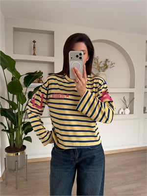 Arkası Yazı Baskılı Lacivert Sarı Çizgili Sweatshirt 