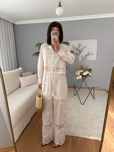 Bellora Pantolonlu Güpür Detaylı Takım