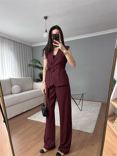 Bordo Kuşaklı Yelekli Takım
