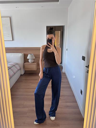 Boyundan Geçmeli Kahve Crop Top