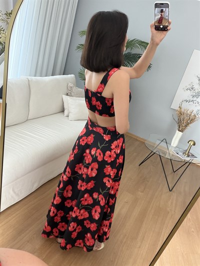 Buqhet Gül Desenli Takım
