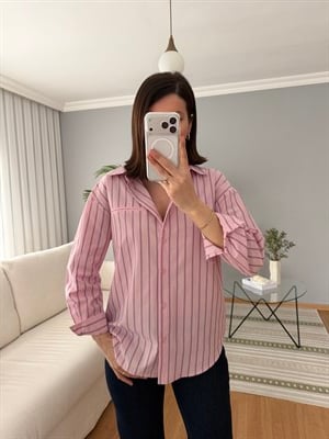Cep Detaylı Pembe Çizgili Gömlek