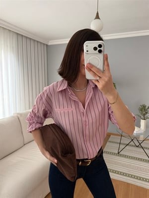 Cep Detaylı Pembe Çizgili Gömlek