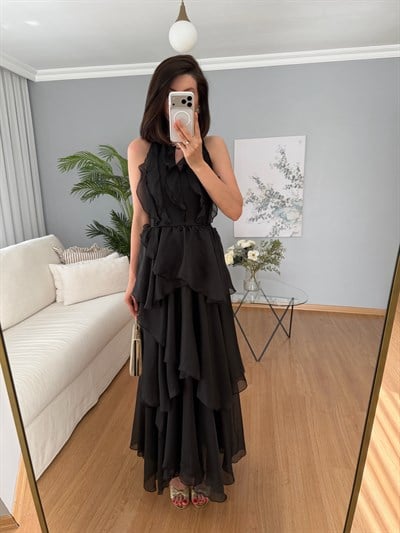 Cloe Siyah Renk Katlı Elbise 