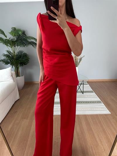 Cosmos Kırmızı Keten Takım