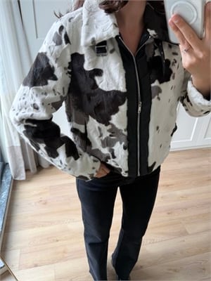 Cowhide Yumuşak Kürklü Deri Detaylı Ceket
