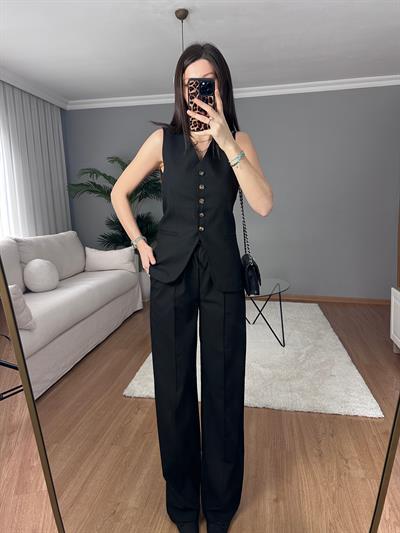 Ella Siyah Yelekli Takım