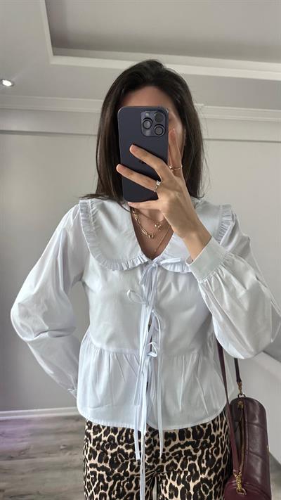 Emma Yaka Detaylı Beyaz Gömlek 