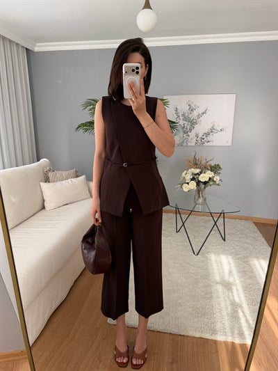 Evinne Kahve Rengi Takım