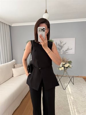 Evinne Siyah Takım