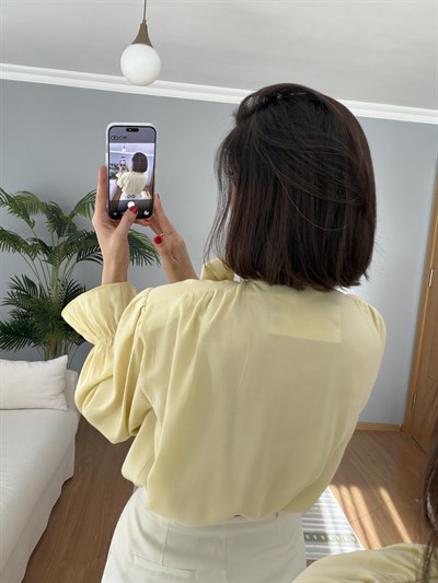 Filoria Vatkalı Fularlı Sarı Bluz