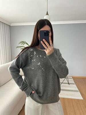 Florea Kayık Yaka Kristal Taş İşlemeli Gri Renk Kazak