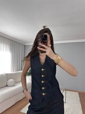 Gold Düğmeli Yelek