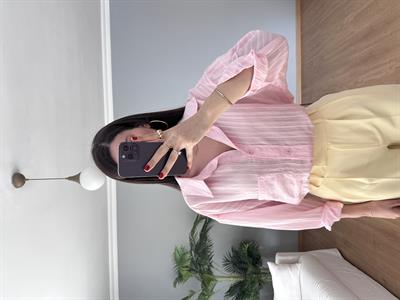 İnce Pembe Gömlek 