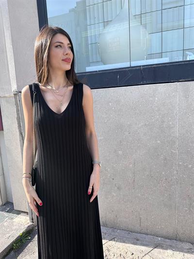 IONA SİYAH TRİKO ELBİSE 