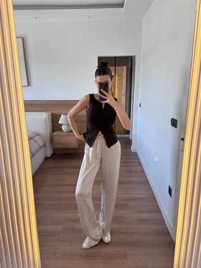 Jakarlı Bej Pantolon