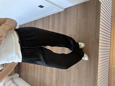 Jakarlı Siyah Pantolon