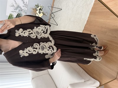 Kahve Rengi Nakışlı Etekli Takım