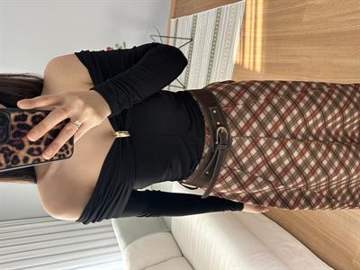 Kayık Yaka Siyah Renk Bluz
