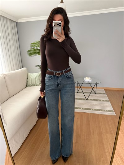 Kemerli Düz Kesim Mavi Jean