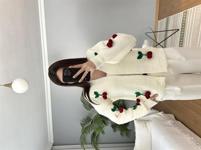 Kirazlı Ekru Renk Hırka
