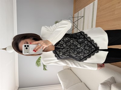 Lavolan Dantel Detaylı Beyaz Ceket