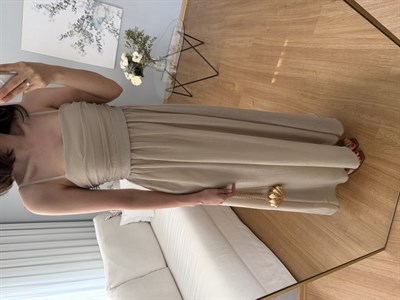 Lea İp Askılı Bej Rengi Elbise 