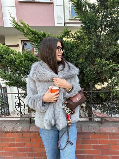 Lisa Gri Kürk 