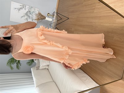 Liva Gül Detaylı Kavuniçi Renk Elbise