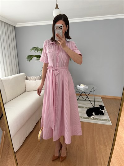 Pembe Çizgili Kuşaklı Elbise
