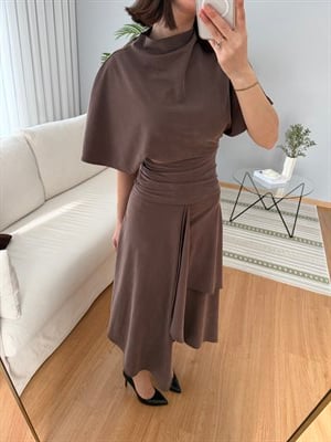 Pivoine Kahve Rengi Etekli Takım