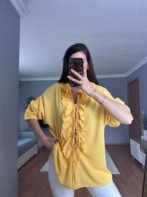 Sarı Fırfır Detaylı Gömlek 