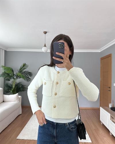 Sık Örme Gold Düğmeli Ekru Hırka 