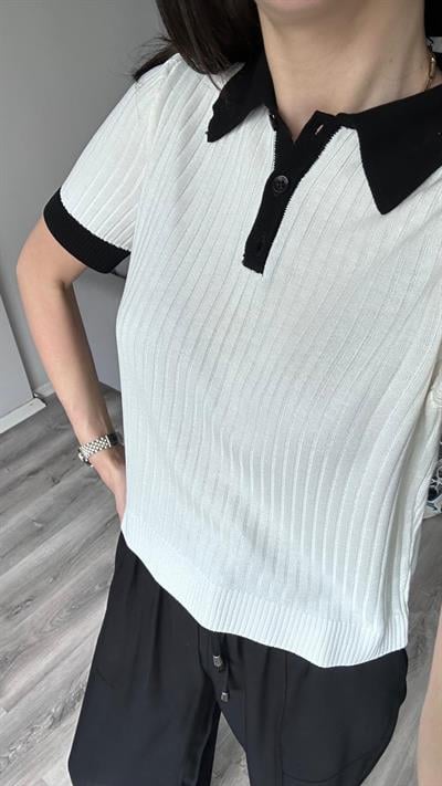 Siyah Detaylı Fitilli Beyaz Triko Tişört 