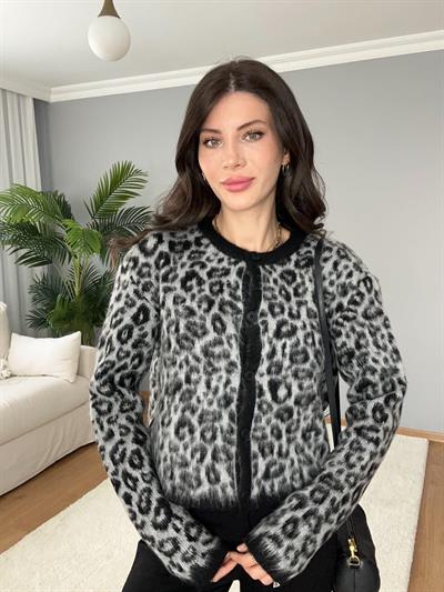 Siyah Leopar Desenli Yün Hırka 