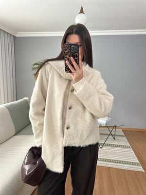 Snowie Atkısı Çıkartılabilir Ekru Kısa Kaban