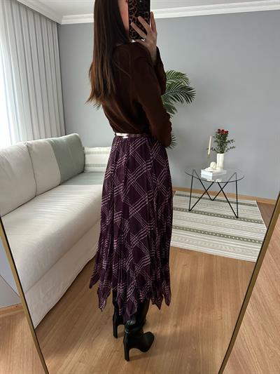 Uçları Asimetrik Mürdüm Şifon Etek