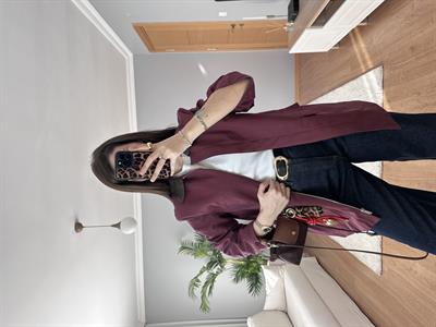 Yakası Deri Detaylı Bordo Ceket