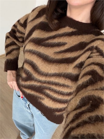 Zebra Desenli Kahverengi Kazak 