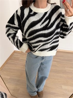 Zebra Desenli Kazak 
