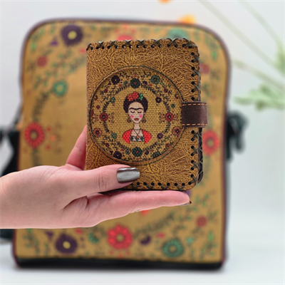 Frida Figürlü Büyük Postacı Kol Çantası Etnik Bohem Style Çanta Yesil Cüzdan Hardal Kombin